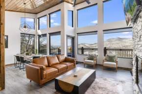 Unobstructed Panoramic Mountain Views